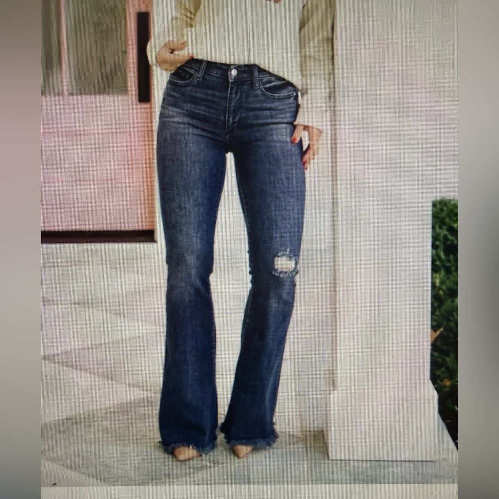 NWT Judy Blue Call the Shots Mid Rise Dark Wash Flare Jeans 3/26